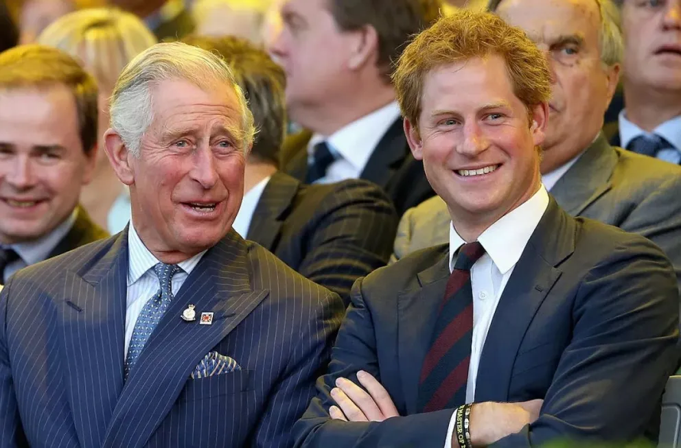 Por este motivo Meghan Markle es la gran culpable del alejamiento entre Harry y el rey Carlos III