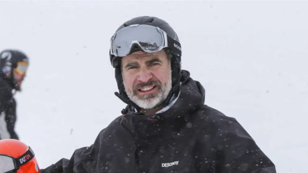 ¿Crisis matrimonial? El rey Felipe VI de España se escapa a la nieve por unos días, sin la compañía de la reina Letizia