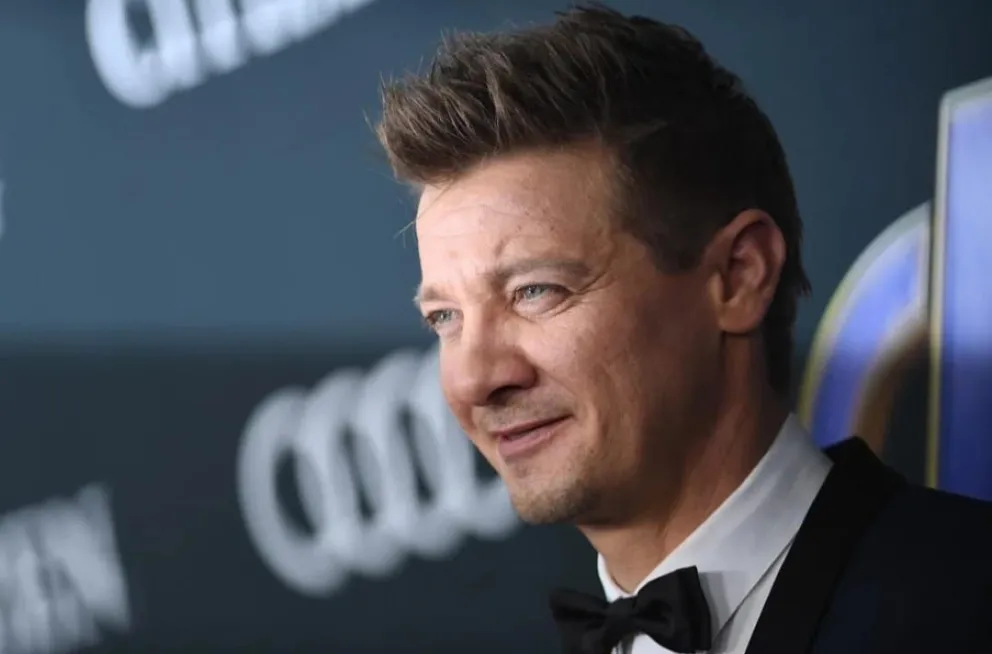 Luego de un terrible accidente, Jeremy Renner está en grave estado