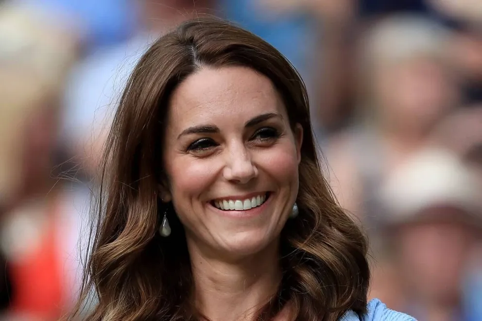 A pesar de los escándalos de la familia real, Kate Middleton continúa siendo tendencia en la moda