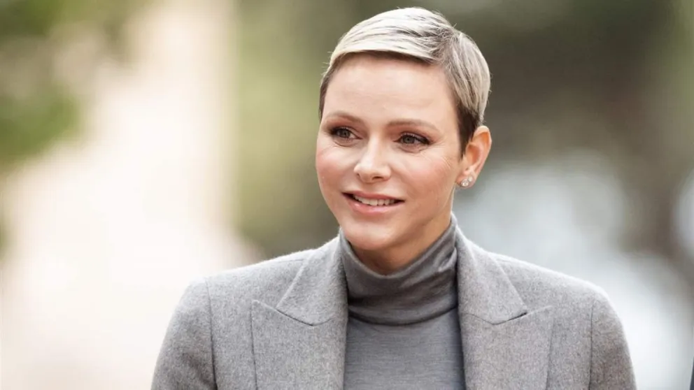 ¡Un regreso muy elegante! La princesa Charlene de Mónaco reaparece en una misa, sin la presencia de Alberto II 