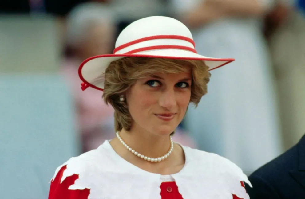 La sombra de Lady Di cae una vez más sobre Carlos III y Camila Parker:  Guillermo y Harry impactados