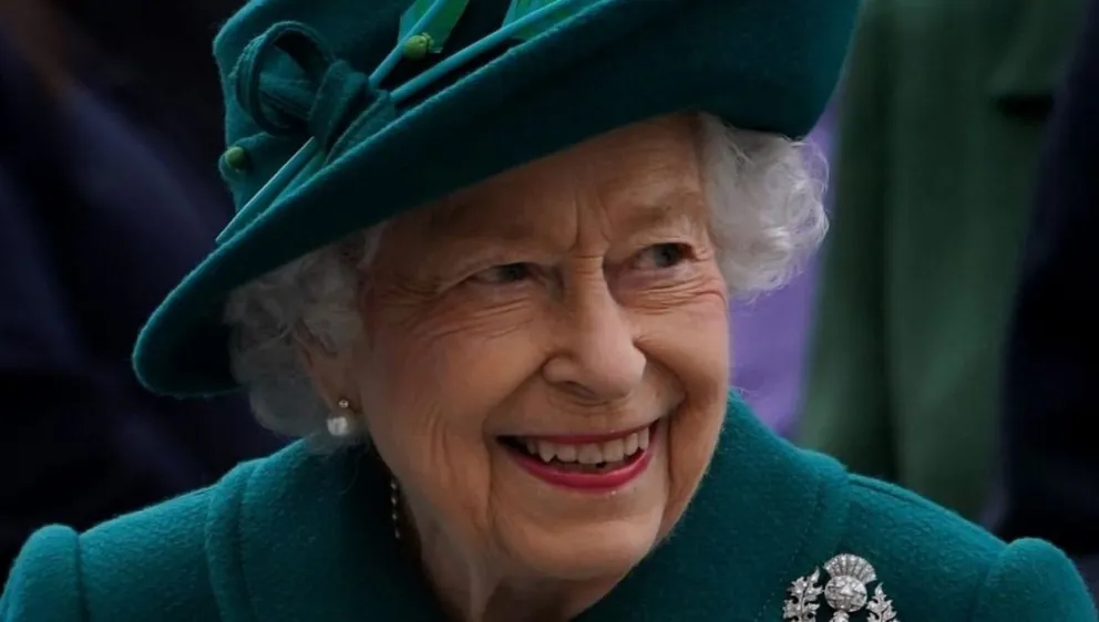 Increíble, pero cierto: las vacas de la reina Isabel II reciben un "trato real" y viven a todo lujo