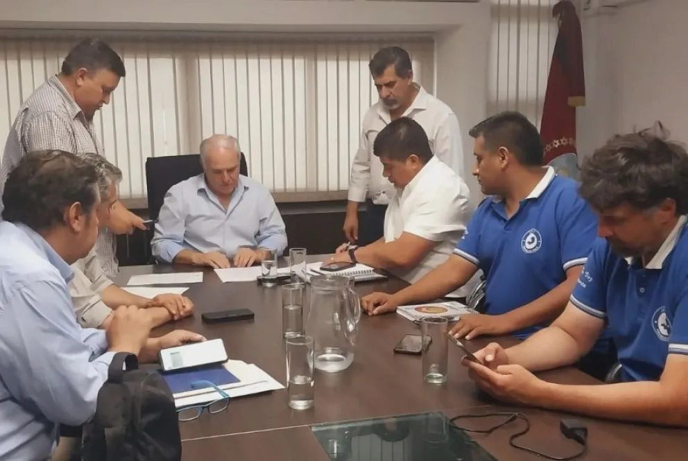 El cuerpo docente “satisfecho”: acordaron un aumento salarial para el mes de enero