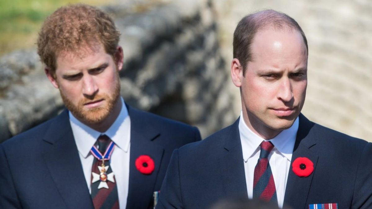 El príncipe Guillermo acusa a Harry.