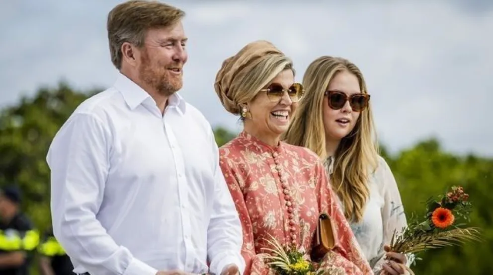 Máxima, Guillermo y Amalia en el Caribe: el look de las chicas, baile y mucha diversión