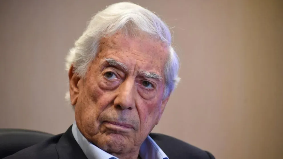 Esta es la mujer que vivía con Mario Vargas Llosa en su ático de Madrid cuando estaba con Isabel
