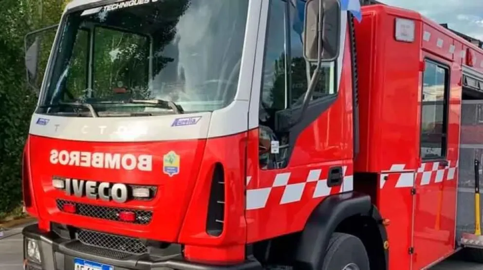 Revelaron las causas por las que se incendió un vehículo frente al Hospital Materno Infantil