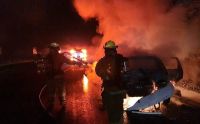 Tres jóvenes se salvaron de milagro: su vehículo se incendió en Metán