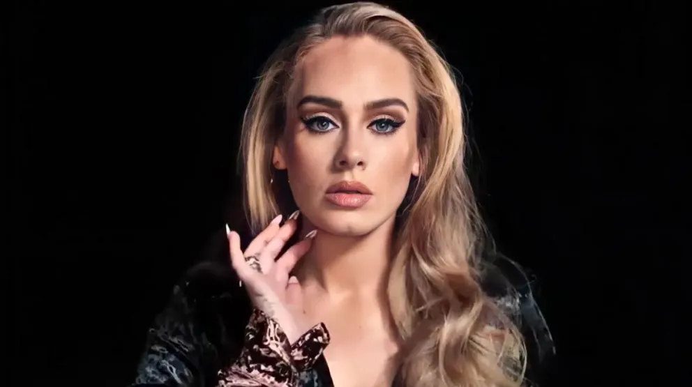 Esta fue la conmovedora razón que hizo llorar a Adele en pleno concierto