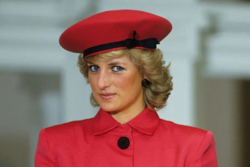 Los mejores looks de Lady Di: una hermosa colección de suéteres de invierno 