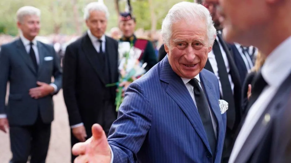 Esta es la polémica y particular exigencia que tiene el rey Carlos III cuando viaja