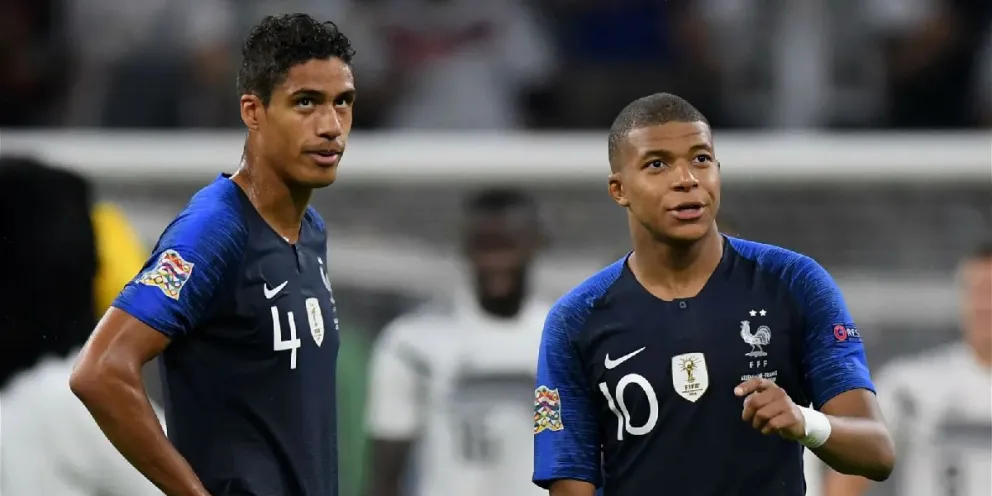 Kylian Mbappé destrozado tras el sorpresivo anuncio de Varane sobre la Selección de Francia