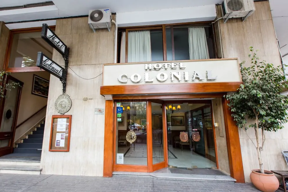Una mujer fue golpeada brutalmente en el Hotel Colonial, pero el agresor quedó en libertad  