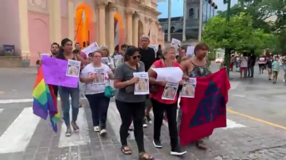 Salteños se sumaron a la marcha y vigilia por Camila Spears: "Una persona frágil, buena, trabajadora"