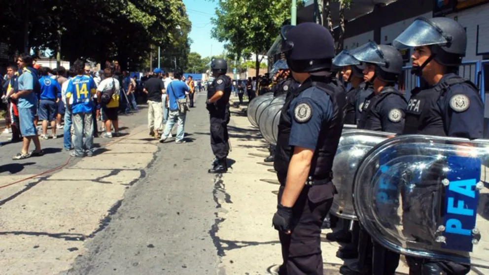 La policía tendrá facultad de admisión en espectáculos deportivos