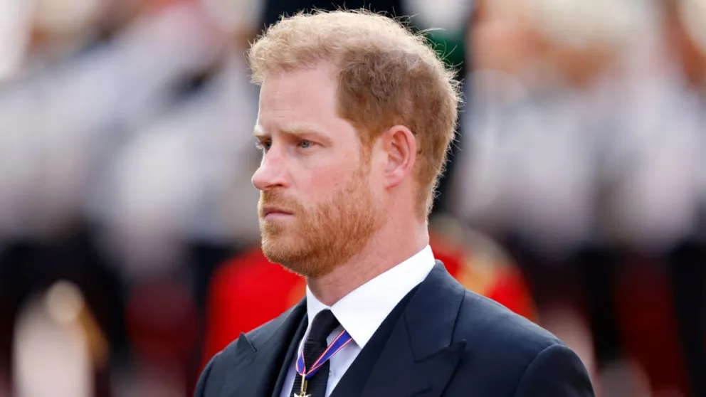 De locos: el príncipe Harry cuenta detalladamente su circuncisión en nueva biografía 