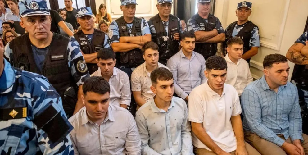 Caso Fernando Báez: la fiscalía pidió perpetua para los tres rugbiers y la defensa su absolución     