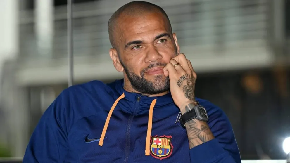 Dani Alves revela que rompió en llanto cuando Xavi Hernández habló de su encarcelamiento