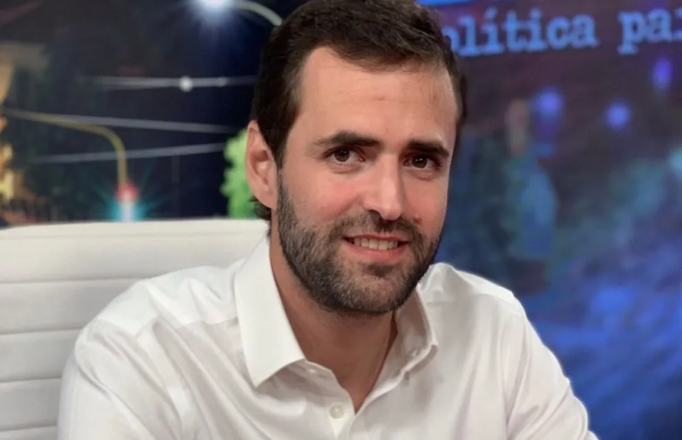 Luis Albeza contra Emiliano Estrada: “fue cómplice del ajuste nacional en 2018 y del cierre de 2100 pymes salteñas”