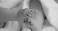 Infanticidio: una beba de 21 días fue abusada por sus padres y murió 