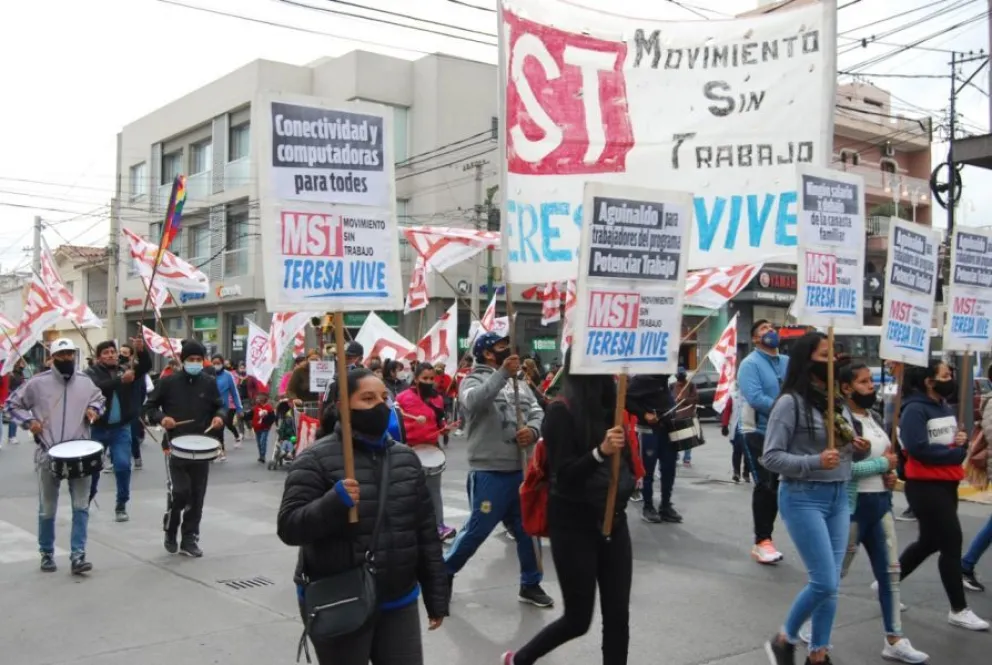 Potenciar Trabajo: continúan las marchas por las bajas en el programa