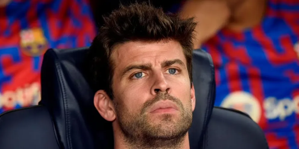 Piqué llora y no factura: Shakira termina de hundir a su ex y kosmos está borde de la bancarrota