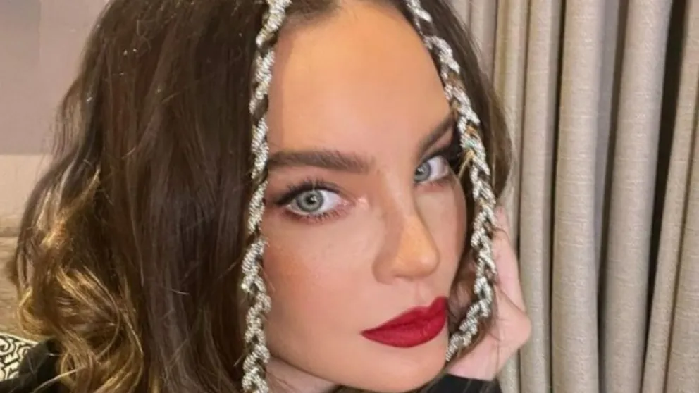  Belinda