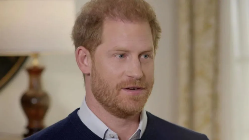 Sin miedo: príncipe Harry no se arrepiente de contar los más oscuros secretos de su familia 