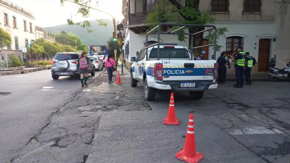 Un ciclista fue impactado por un colectivo de la línea 5A