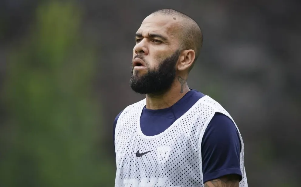 Dani Alves rompió el silencio y habló por primera vez desde la cárcel: su versión de los hechos