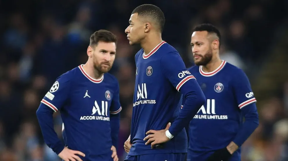 Se agrava la crisis en el PSG: los hinchas se acercaron al entrenamiento del equipo con una impactante exigencia
