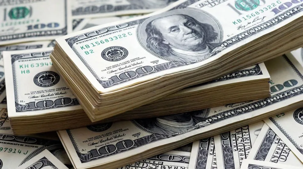 Dólar blue: esta es la “impactante” cotización de la divisa para este martes 14 de febrero