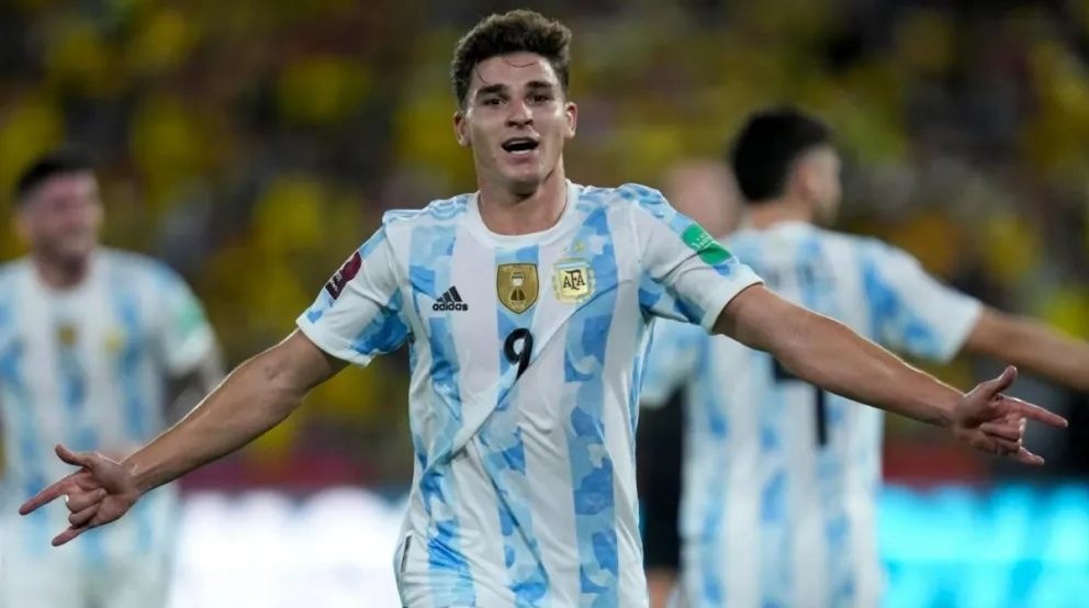 Le supo disputar un lugar a Julián Álvarez en la Selección Argentina y terminó jugando en Medio Oriente