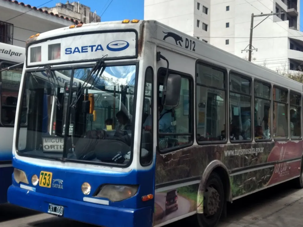  Buscan instalar cámaras en todos los colectivos de SAETA  