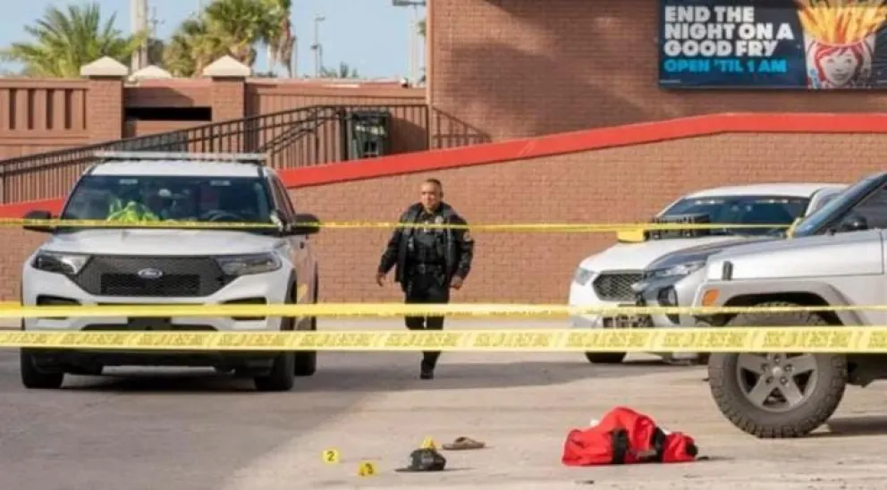 Increíble pero real: un joven fue asesinado por orinar en la vía pública en Estados Unidos 