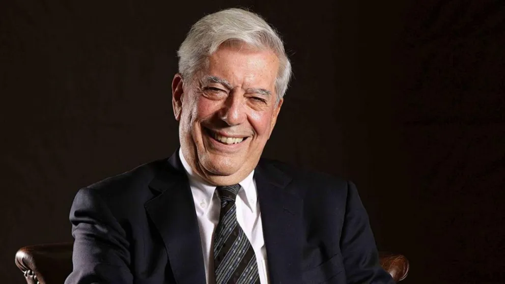 Mario Vargas Llosa y la mujer que no debió dejar es periodista y menor que él