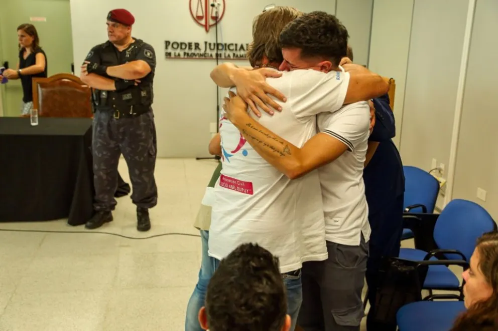 Realmente desgarrador: el papá de Lucio Dupuy no pudo contener su reacción en la sentencia