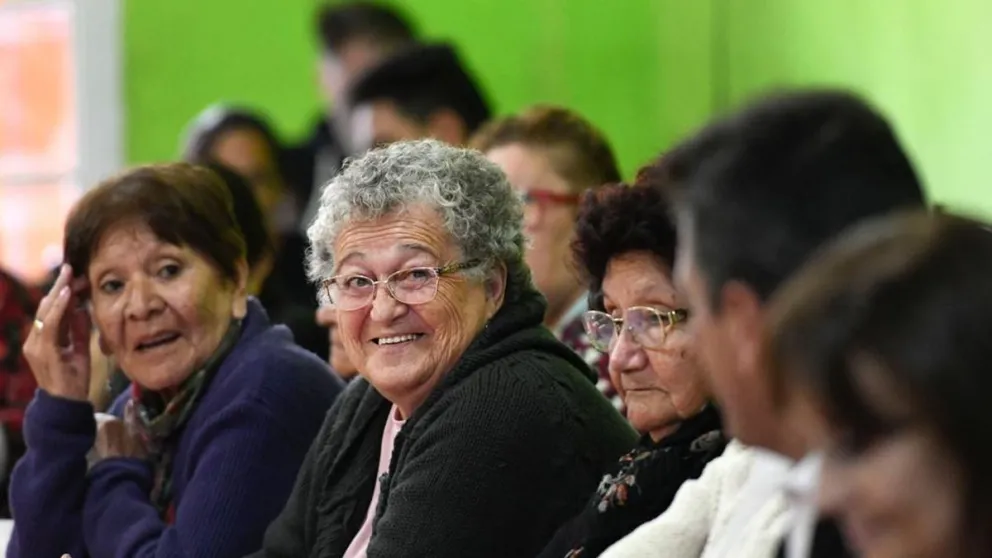Los jubilados son el grupo etario que más fue afectado en los últimos años: estos son los motivos