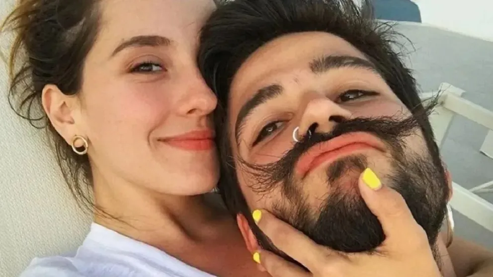 Camilo y Evaluna desatan la locura tras remodelar su cocina y revelar novedades del género de Índigo