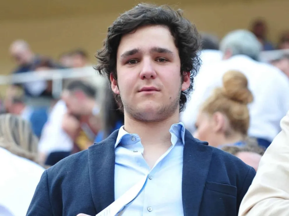 La brutal burla de un periodista de Telecinco a Froilán que desató gran ira en redes: Juan Carlos I furioso