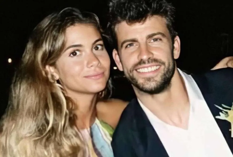 Aberrante: mientras se acostaba con Piqué, Clara Chía finge ser fanática de Shakira y le pide una selfie