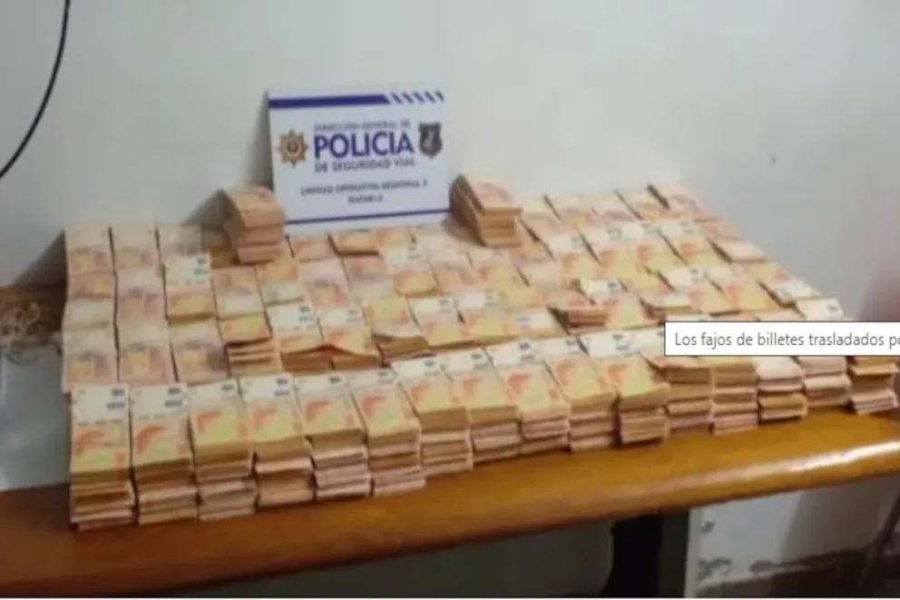 Acabaron presos: Viajaban con $27 millones en efectivo, intentaron sobornar a la policía