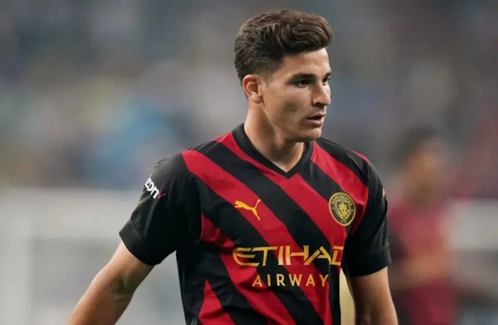 Tras el menosprecio de Pep Guardiola, se filtró el nuevo sueldo de Julián Álvarez en el Manchester City