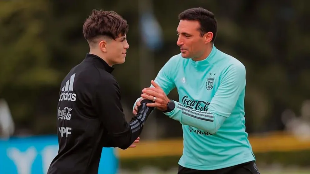 Preocupación para Scaloni, desde Europa intentar evitar que Garnacho juegue para Argentina