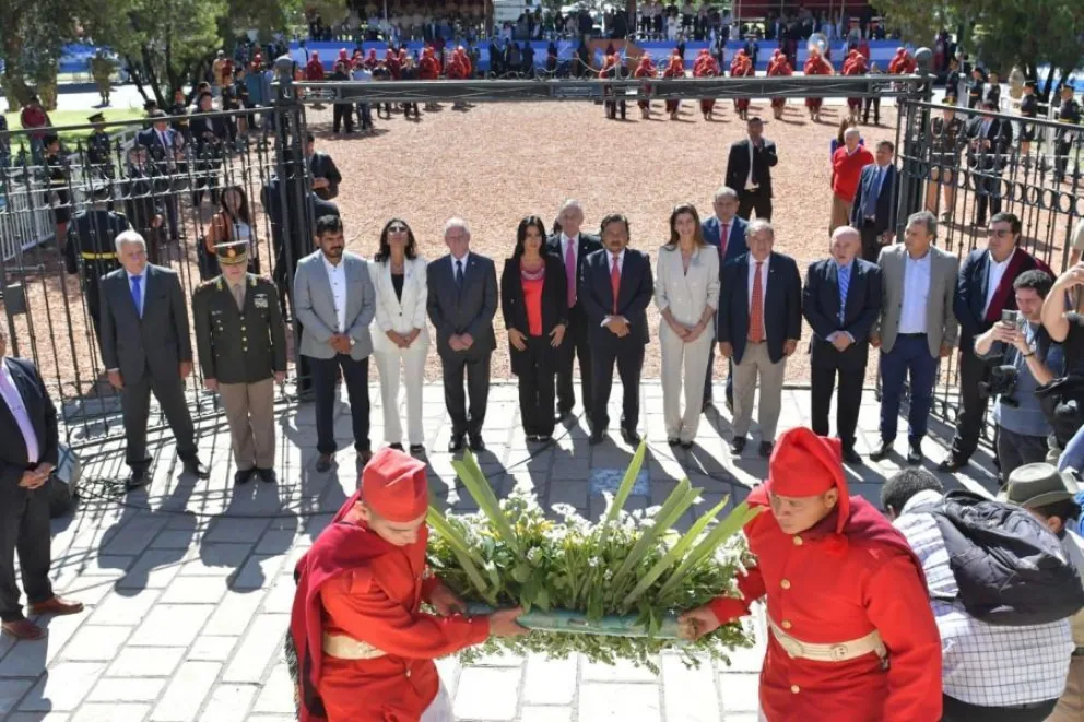 Gustavo Sáenz conmemoró el aniversario de la Batalla de Salta: "La independencia comenzó a forjarse acá"