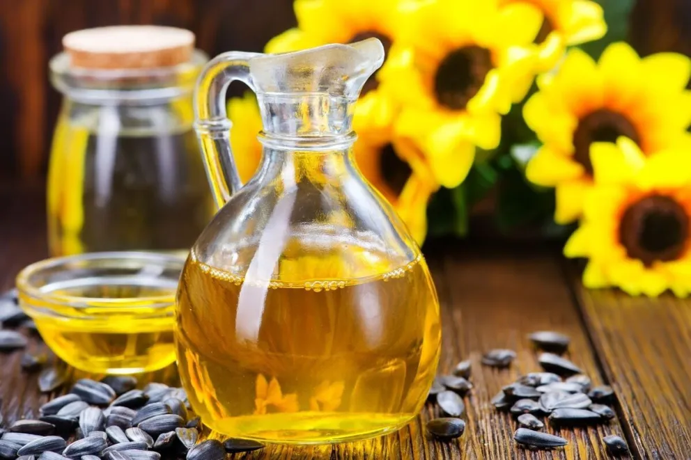 ANMAT prohibió el uso y comercialización de un aceite de girasol falsificado 