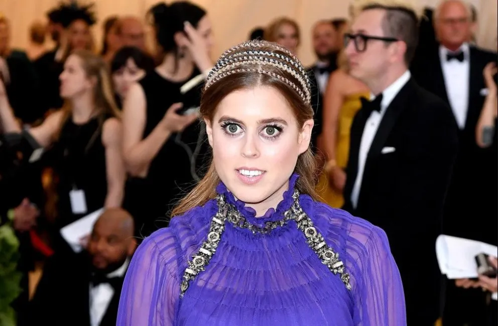 La princesa Beatriz de York avergüenza a la familia real con estas polémicas acciones en público