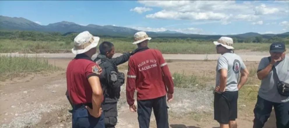 Pescador fue arrastrado por la corriente al intentar cruzar el río y lo encontraron muerto
