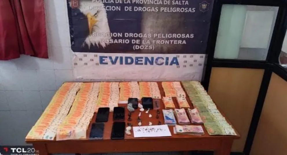 Rosario de La Frontera: capturaron a una banda de mujeres por tenencia de drogas y gallos de riña